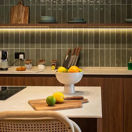 Stylish Designer Oasis In The Heart Of St Julians アパート Saint Julian's